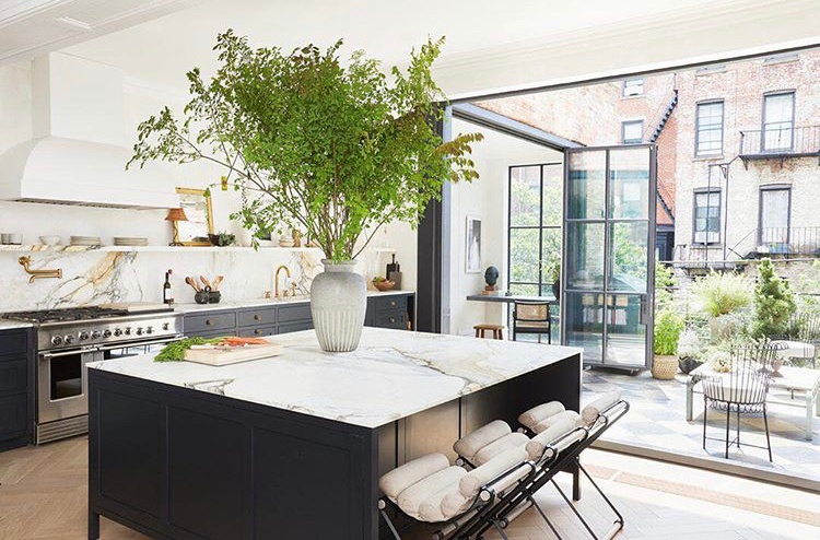 2019 Interior Design Trends: Black and Marble Trend