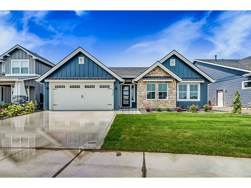 001_Front-of-Home-PIC