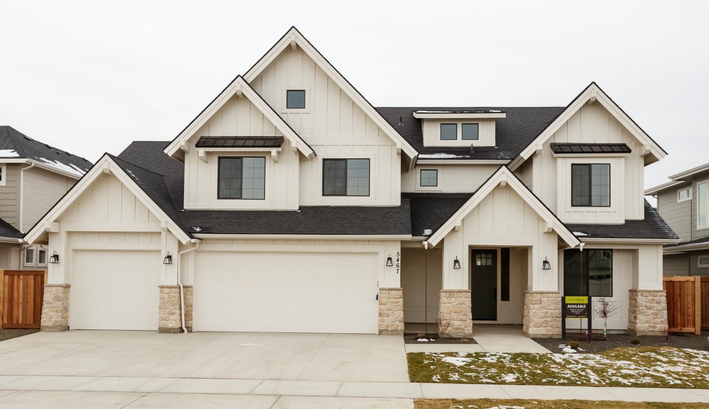 Exterior 1399x807